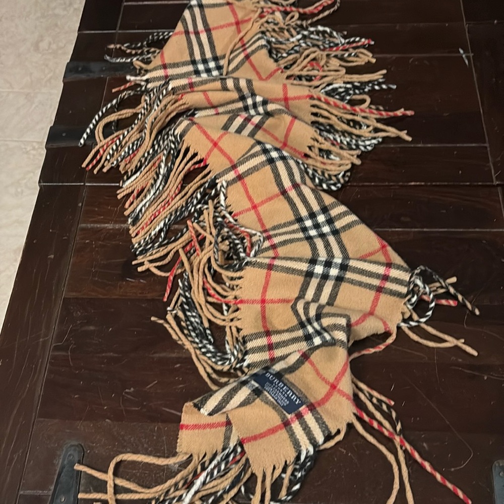 Burberry scarf authentic